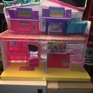Shopkins Happy Places Home With Furniture